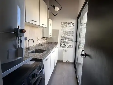 Casa 6 ambientes con 3 baños