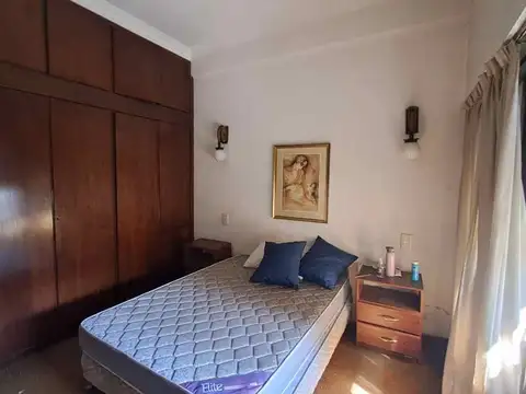 VENTA CASA 3 AMBIENTES CON TERRAZA EN AVELLANEDA