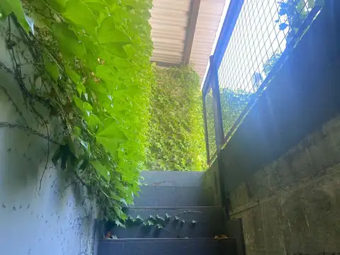 Venta Cochera fija y cubierta Villa Ortuzar