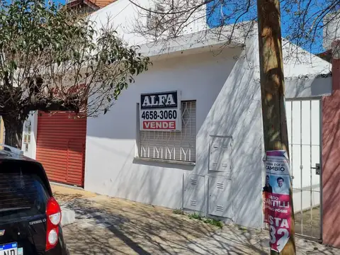 Casa A Reciclar Sobre Lote En Ph.  Las Heras 1041--ramos Mejia