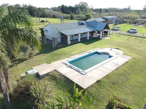 CASA EN VENTA EN BARRIO SEMICERRADO SIN EXPENSAS 6 AMBIENTES - GRAN DEPOSITO - PISCINA - FINANCIA