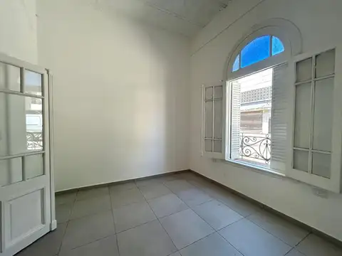 Depto Tipo Casa 5 ambientes con 1 baño