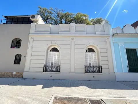 Depto Tipo Casa en Venta de 5 ambientes