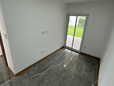 Casa en Venta en Roldan, USD 165.000