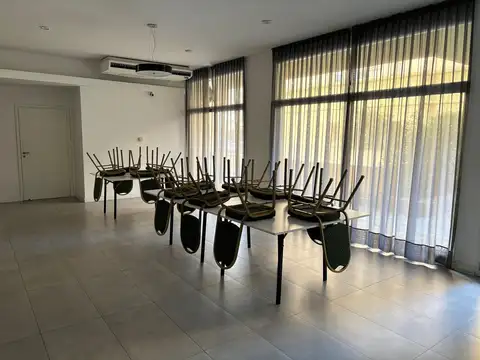 Departamento en Alquiler con 1 cocheras