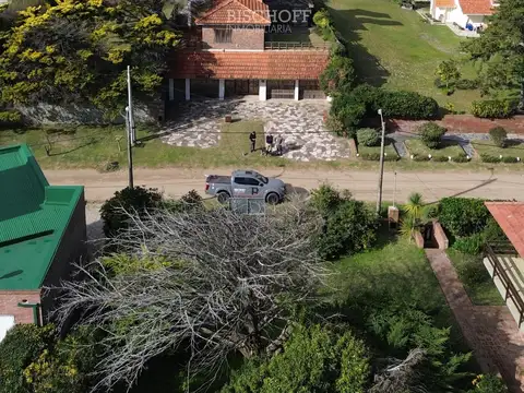 ALAMEDA 201 ENTRE 304 Y 305