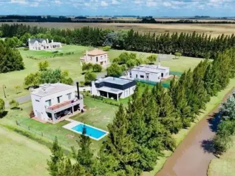 Terreno en Venta de 1753,0 m2