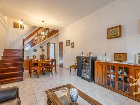Depto Tipo Casa en Venta de 4 ambientes