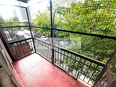 DEPARTAMENTO 3 AMBIENTES CON BALCON EN ALQUILER - MONTECASTRO