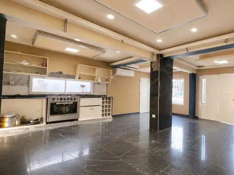 CASA EN VENTA 2 DORMITORIOS BARRIO LAS DELICIAS.