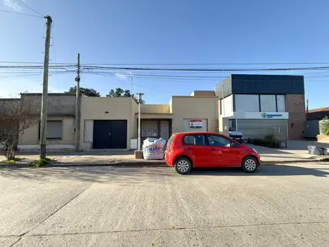 CASA EN VENTA 2 DORMITORIOS BARRIO VILLA AGUIRRE