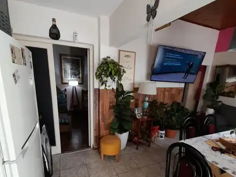 Depto Tipo Casa 2 ambientes con 1 baño