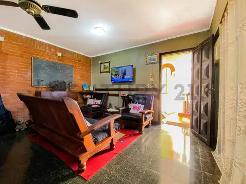 Venta Casa de 2 Dormitorios en Planta Alta | Ludueña, Rosario