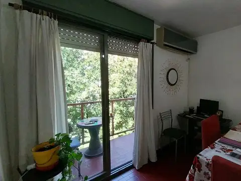Departamento 5 ambientes con 1 baño