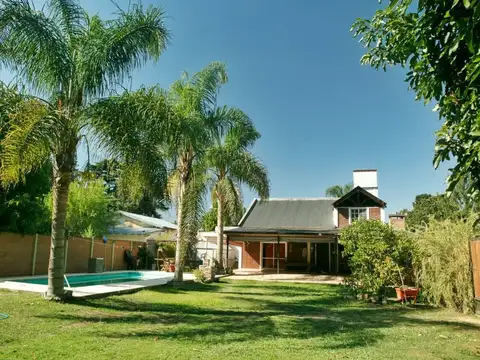 Venta Casa 5 Dormitorios Parque Pileta Local comer