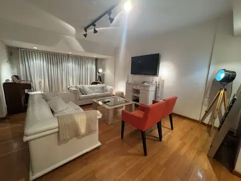 Departamento 5 ambientes con 2 baños