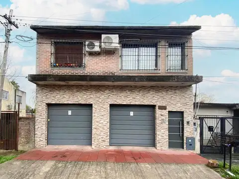 VENTA EN BLOQUE IDEAL INVERSOR O 3 FAMILIAS