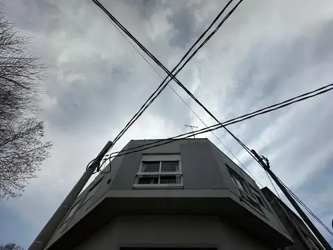 Depto Tipo Casa en Alquiler de 3 ambientes