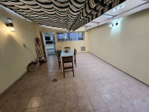 Departamento 4 ambientes con 3 baños