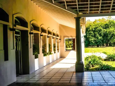 BERNARDINO RIVADAVIA KM 14 100, Piso 0