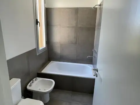 Departamento en Alquiler con 2 cocheras