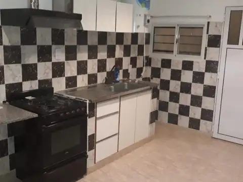 Casa en Venta en Celedonio Escalada, Rosario