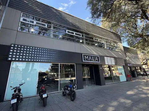 Local en Mart.-Libert./Rio