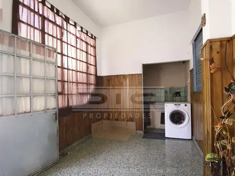 Mercedes al 4300, entre Las Heras y Witcomb