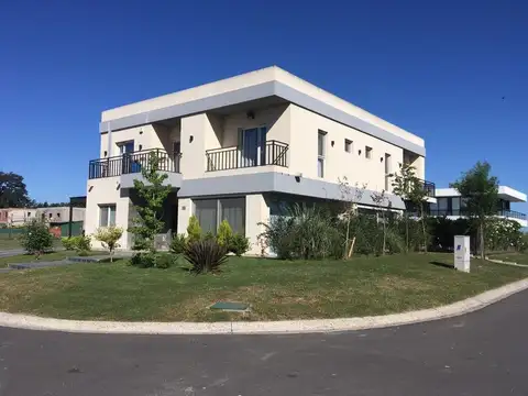 Casa  en Venta en Lagoon Pilar, Pilar, G.B.A. Zona Norte