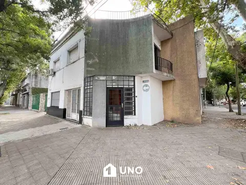 Genova y Lenzoni - Casa de 2 Dormitorios.