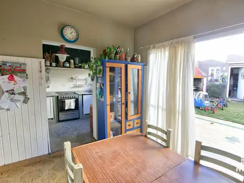 Casa 4 ambientes con jardín reciclada - Martínez