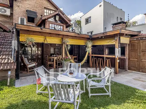 Casa 5 ambientes con 3 baños