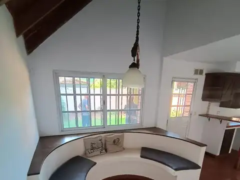 Depto Tipo Casa en Venta en Villa Luzuriaga, USD 139.000