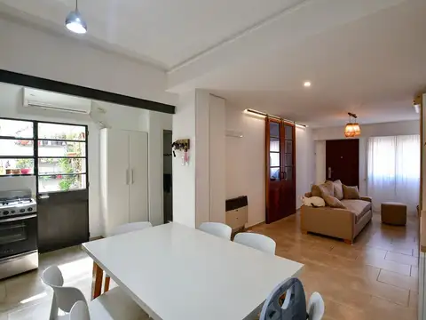 Depto Tipo Casa en Venta de 4 ambientes