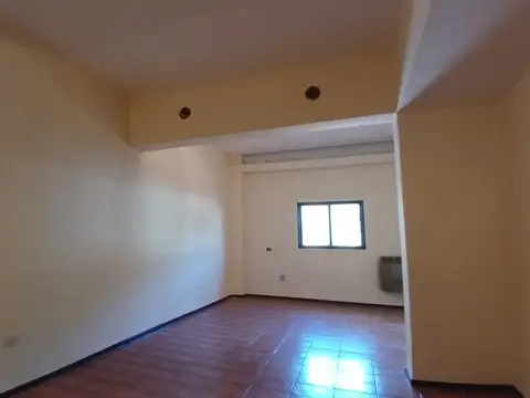 Oficina en Alquiler en Villa Ballester, $ 450.000