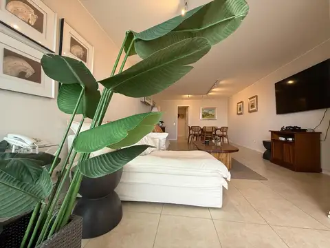 Departamento en Venta en Península, USD 350.000