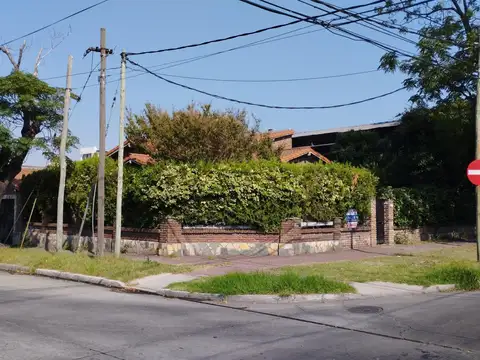 CASA  A  RECICLAR . OPORTUNIDAD .