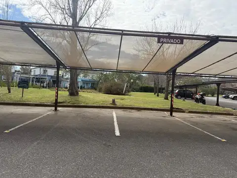 COCHERAS FIJA SEMICUBIERTA PORTEZUELO