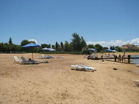 Terreno en Venta en Isla Del Este, USD 85.000