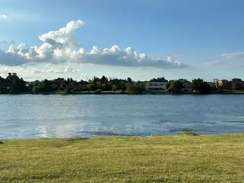 Terreno en Venta 18  mts Frente