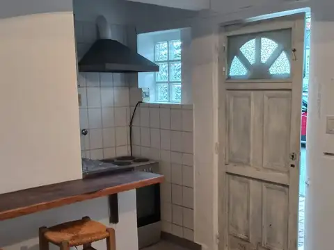 Tacuarí 100