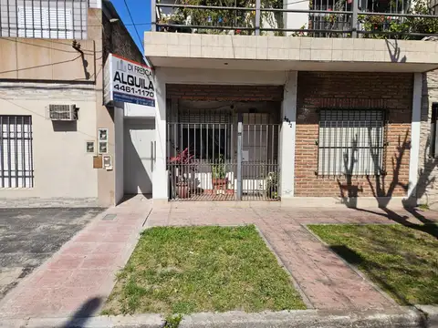 PH 2 amb. planta baja con patio en Alquiler
