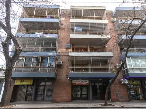 EN VENTA | DEPARTAMENTO 2 DORMITORIOS CON BALCON EN BARRIO MARTIN | ROSARIO