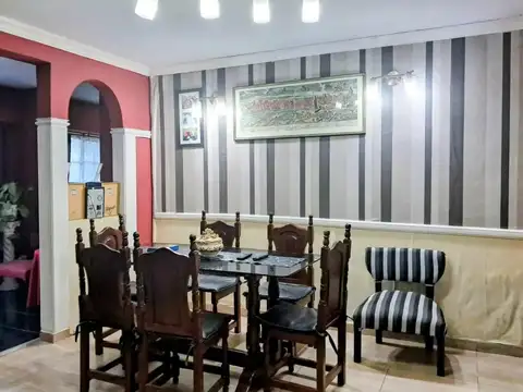 Depto Tipo Casa en Venta con 2 cocheras
