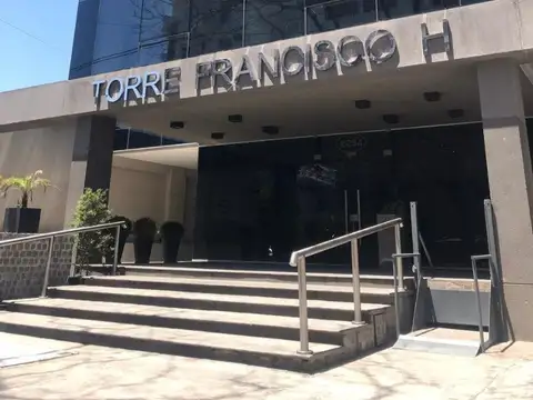 *OFICINAS PREMIUM DE 36,52 M2 CUB. CON BAÑO, COCINA Y AIRE ACONDICIONADO FRIÓ CALOR. 