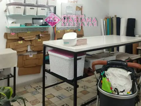 CASA EN VENTA SOBRE AVENIDA