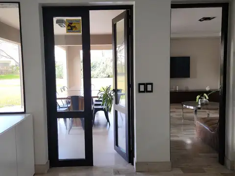 Casa en Venta en Ayres De Pilar, USD 5.000