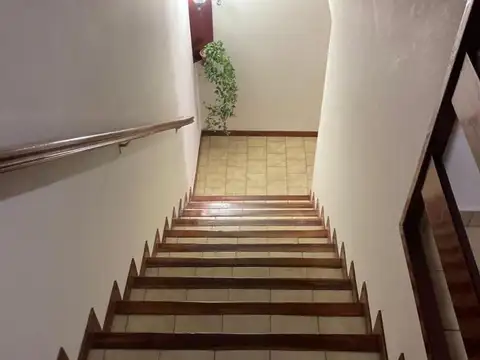 Depto Tipo Casa en Venta en Ramos Mejia, USD 120.000