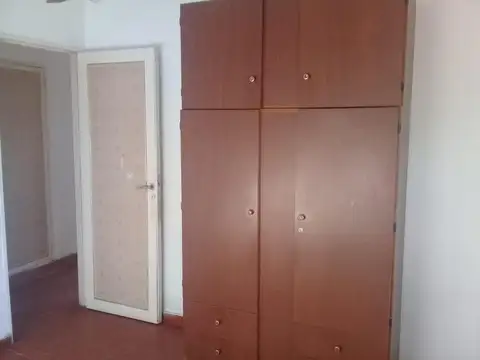 Departamento en Alquiler en Zarate, $ 450.000