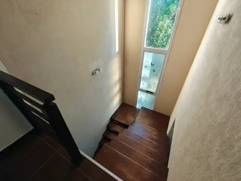 CASA EN ALQUILER SICARDI 2 DORMITORIOS PILETA